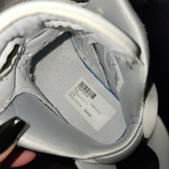 Air Jordan 6 Retro sneakers - Picture 3 of 4